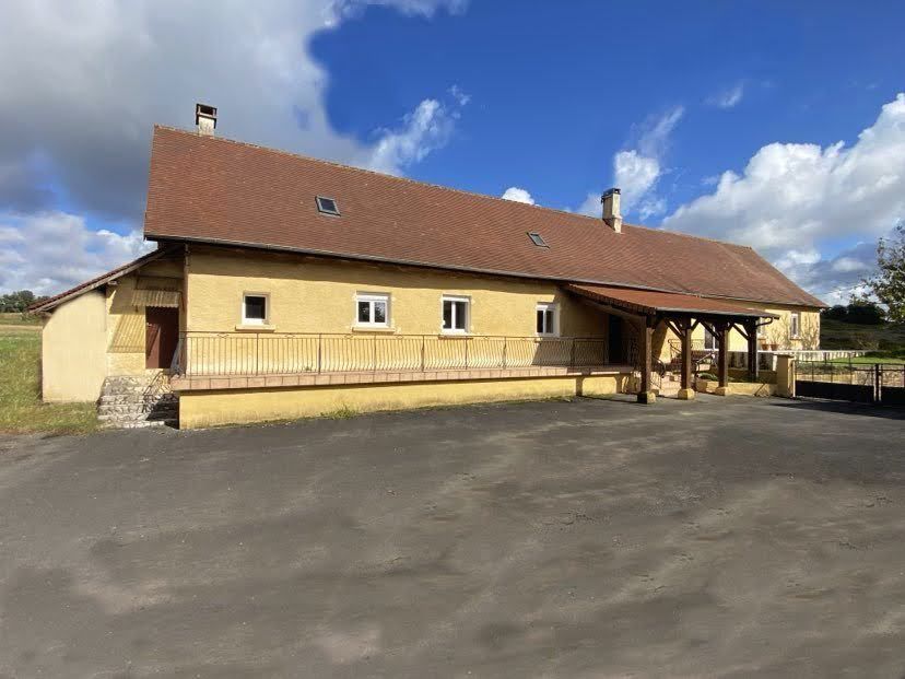 Corps de ferme 1ha4 Genis 8 pièce(s) 150 m2