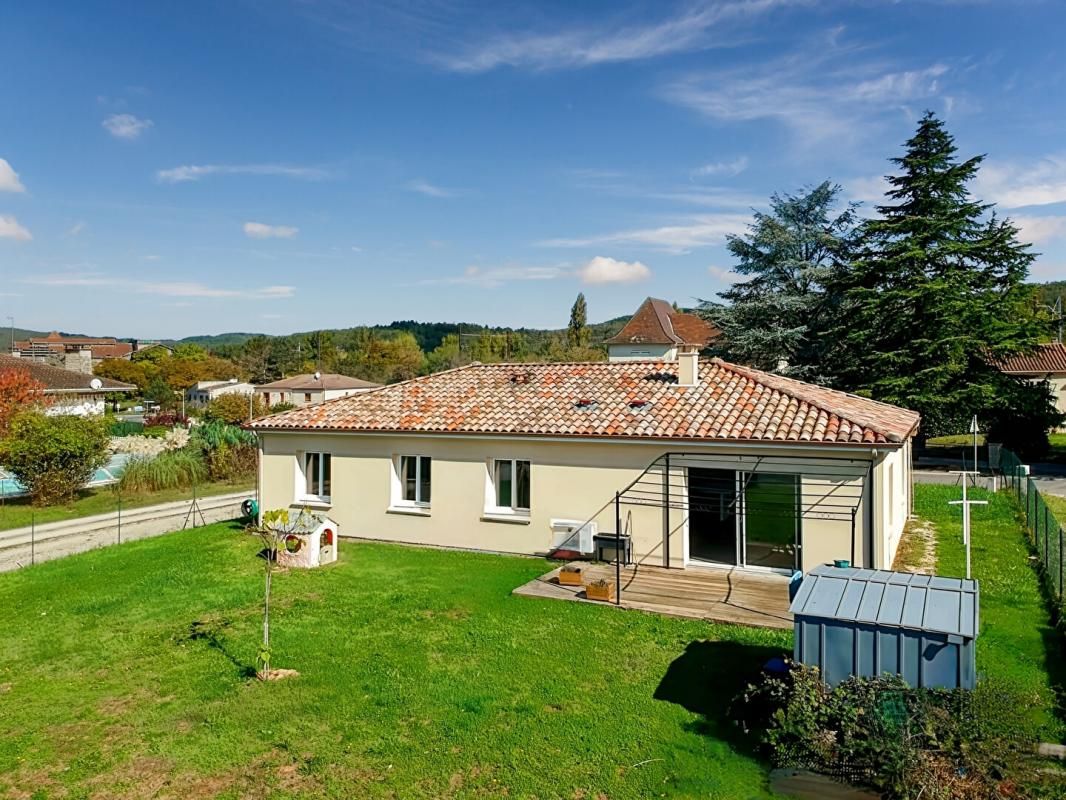 Maison de plain-pied, 4 chambres et un bureau à 10 minutes de Cahors