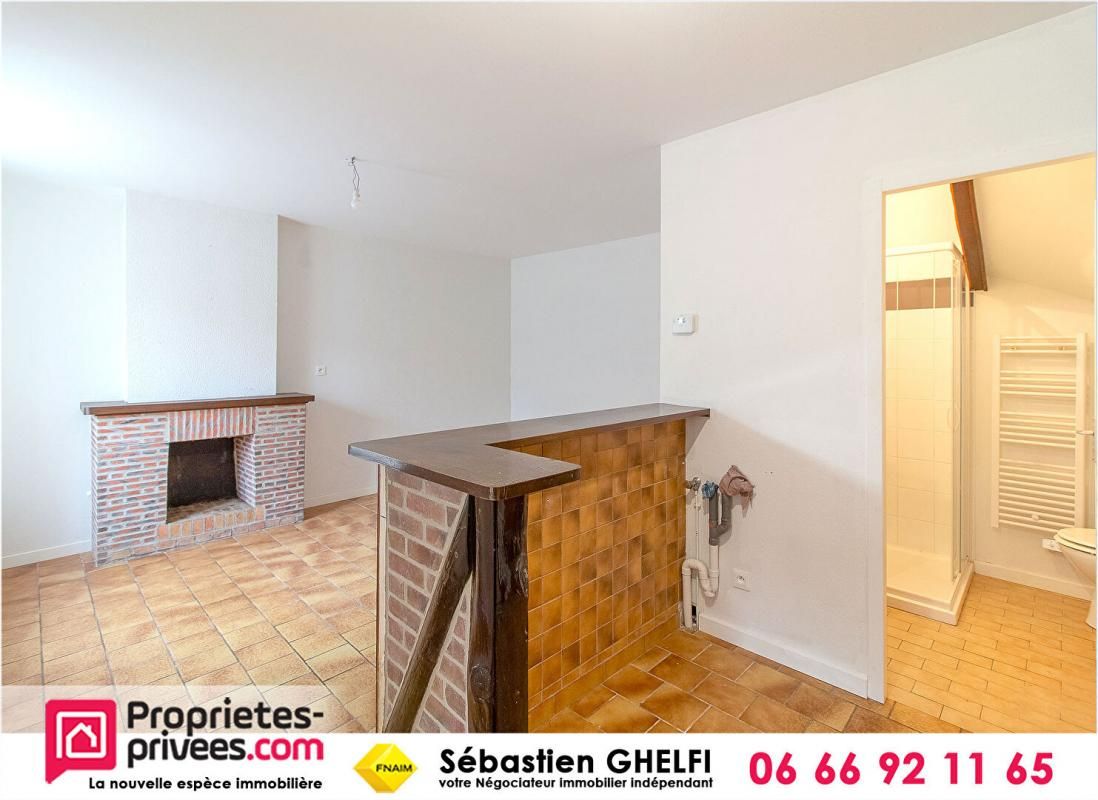 ROMORANTIN-LANTHENAY Romorantin-Lanthenay 41200 maison de ville sans vis a vis-2 chambres 2