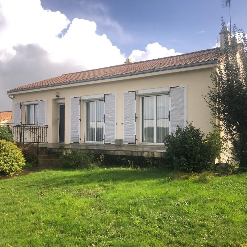 LA VERRIE Maison La Verrie 4 pièces 75 m2 3