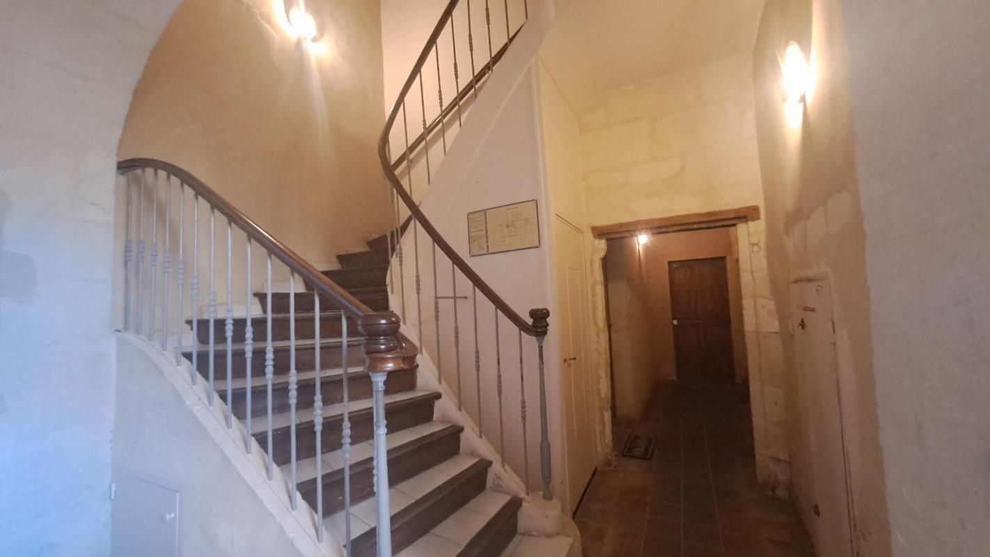 ARLES Appartement Arles 2 pièce(s) 48 m2 avec cour intérieure privée de 31m2 3