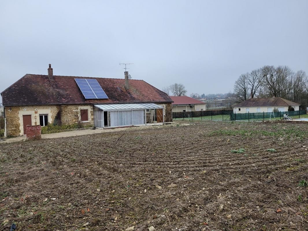 CHAOURCE MAISON DE CARACTERE A FINIR DE  RENOVER AVEC TERRAIN DIVISIBLE 1