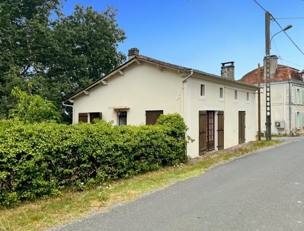 MONTPON-MENESTEROL Maison  de bourg de 90 m² 2