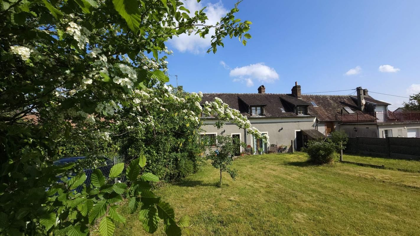 SAINT-HILAIRE-SUR-RISLE Saint Hilaire Sur Risle 61270 maison de village 6 pièce(s) 116 m2, 3 chambres, terrain 1.356 m² 2