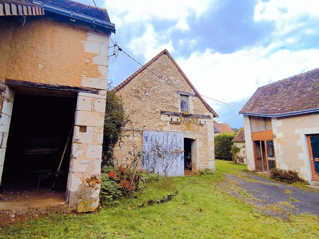 CHAUMUSSAY Maison de pays Chaumussay 5 pièce(s) 83 m2 4