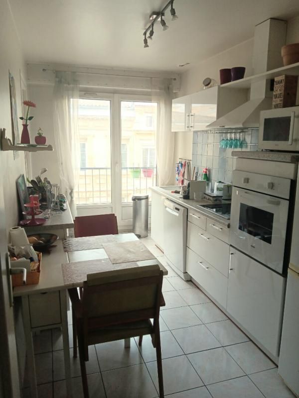 BORDEAUX Appartement  3 pièces  avec une place de parking  , Saint Seurin-Fondaudège 2