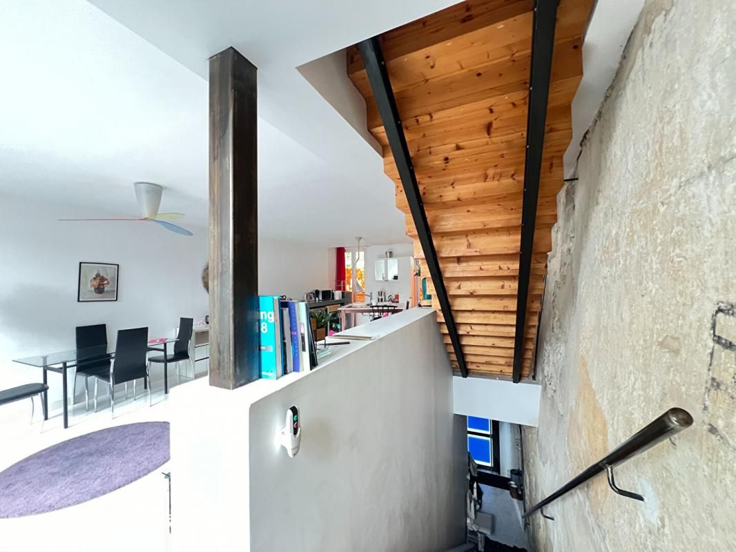 ANGOULEME LOFT EN DUPLEX AVEC TERRASSE / ANGOULÊME CENTRE 3