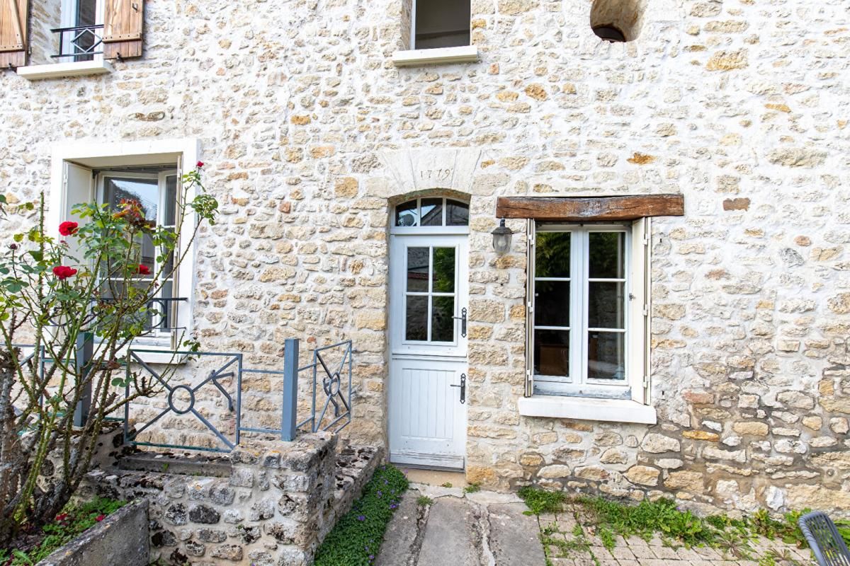 Maison à vendre  sur Oinville sur Montcient