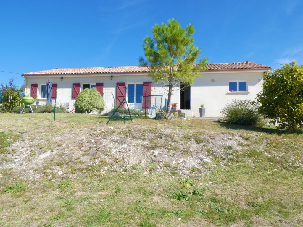 Maison plain pied Montcuq - 4 chambres - piscine - vue - calme