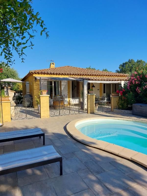 Villa T5 de 107 m2 avec piscine et ateliers - Brignoles