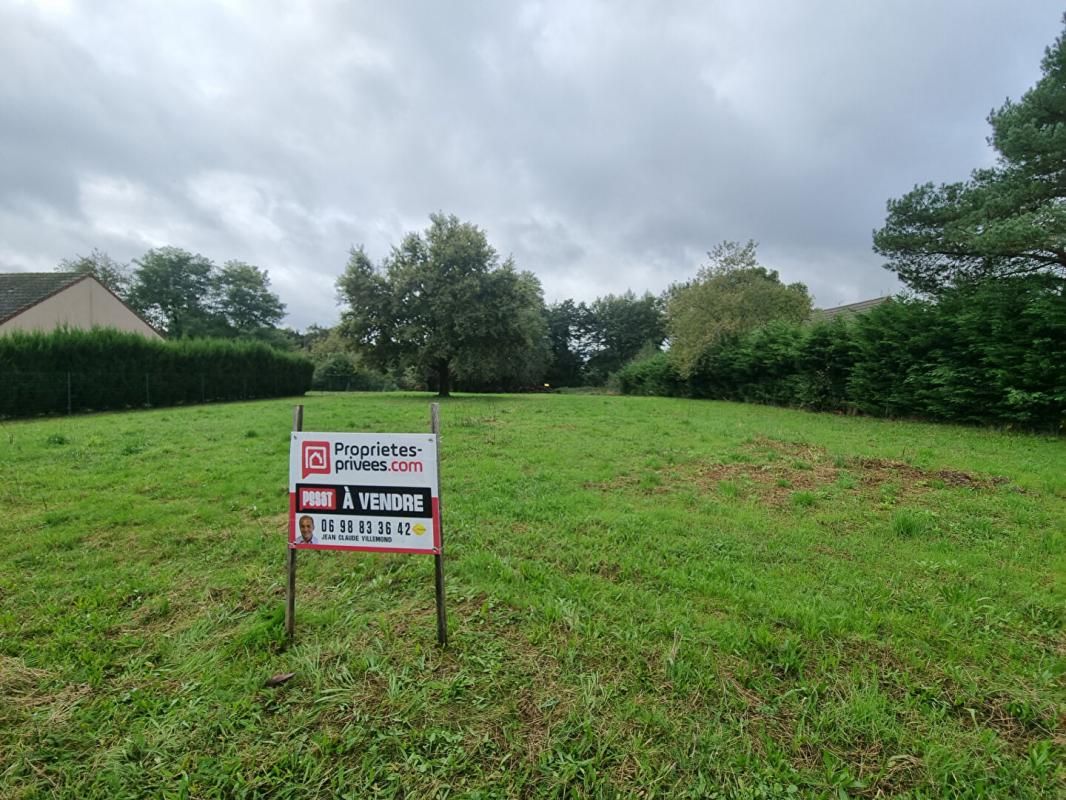 LES BORDES Terrain à Bâtir de 1640 m² + terrain non constructible de 5693 m²² 1