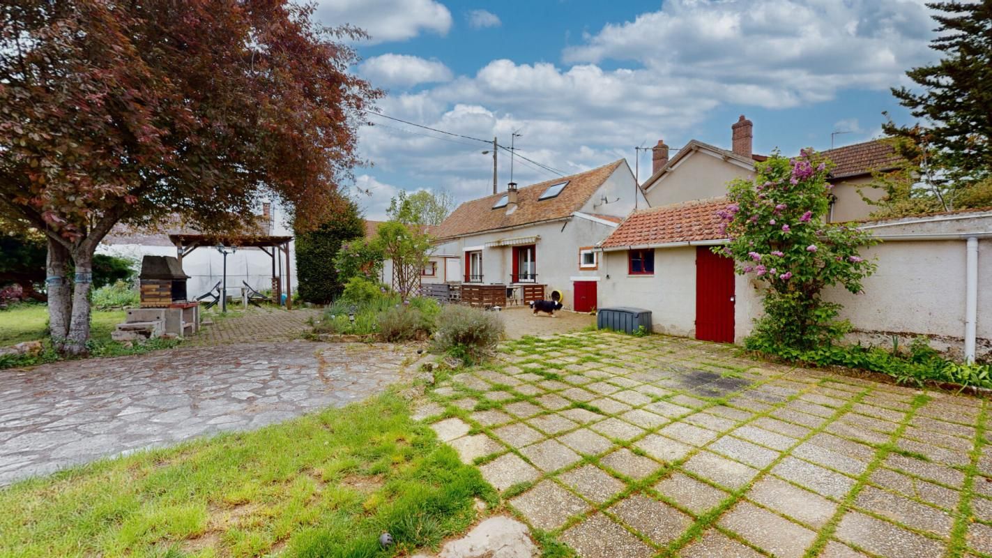 MAISON 3 PIÈCES AVEC JARDIN ET GARGE Double 192 600