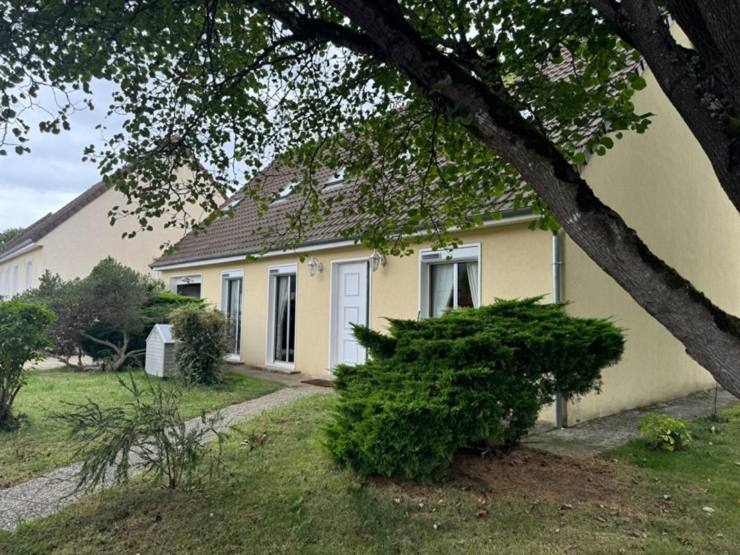 Maison Parce Sur Sarthe 7 pièce(s) 134 m2