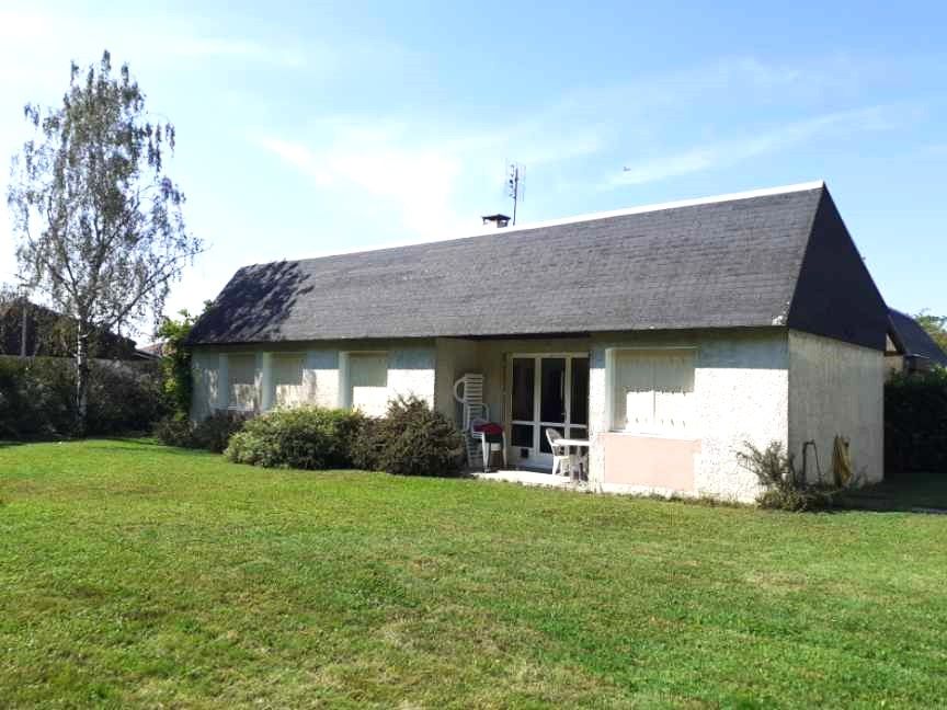 VAULX-EN-VELIN Dans un quartier résidentiel, Maison 5 pièces avec Garage fermé 1