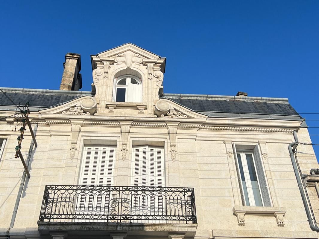 Maison Angouleme 8 pièce(s) 203 m2