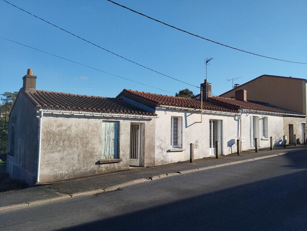 Ensemble immobilier, 100m² habitable + 170m² annexes