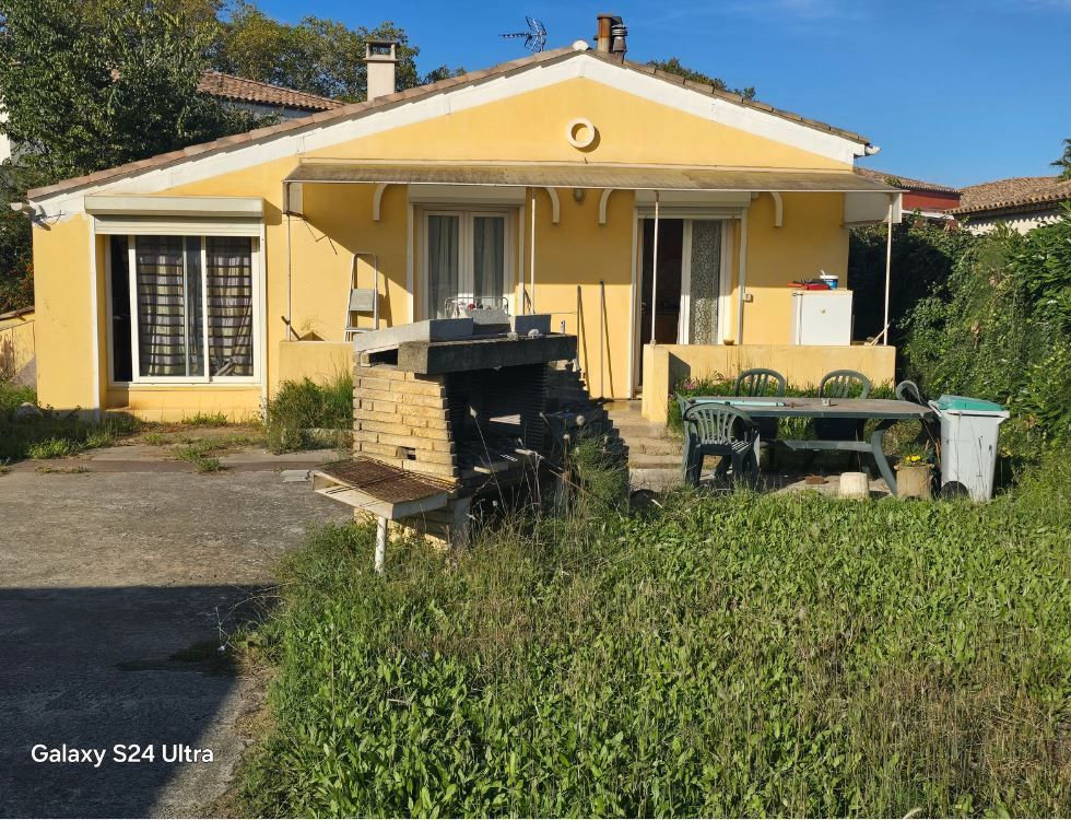 A vendre Maison 4 Pièces sur un terrain de 340m² avec possibilité de construire un étage