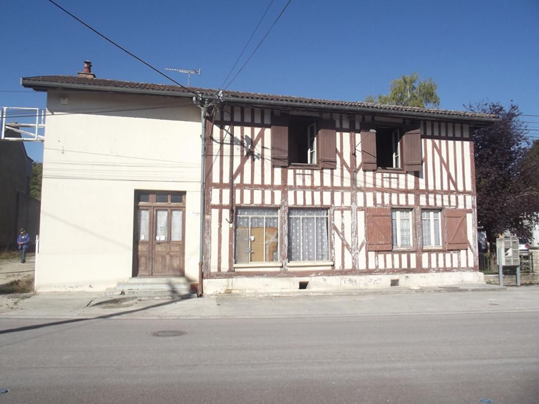 CHAVANGES Belle maison Champenoise 1