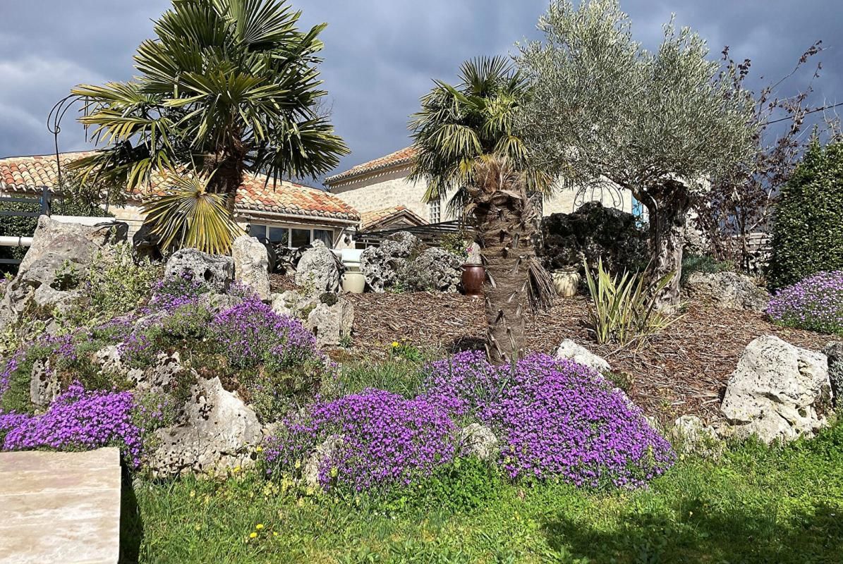 LALBENQUE Ensemble maison et gîtes avec piscine 3