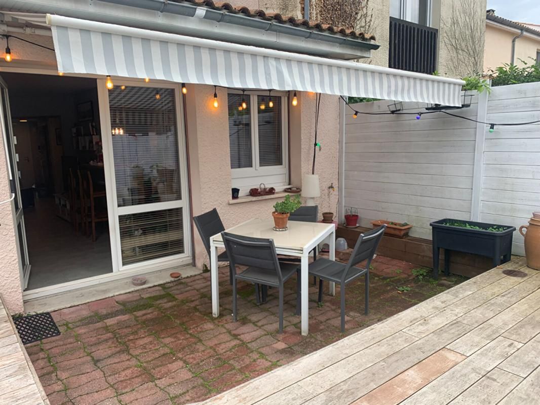 Merignac Charmante maison familiale avec 4 chambres une terrasse et garage