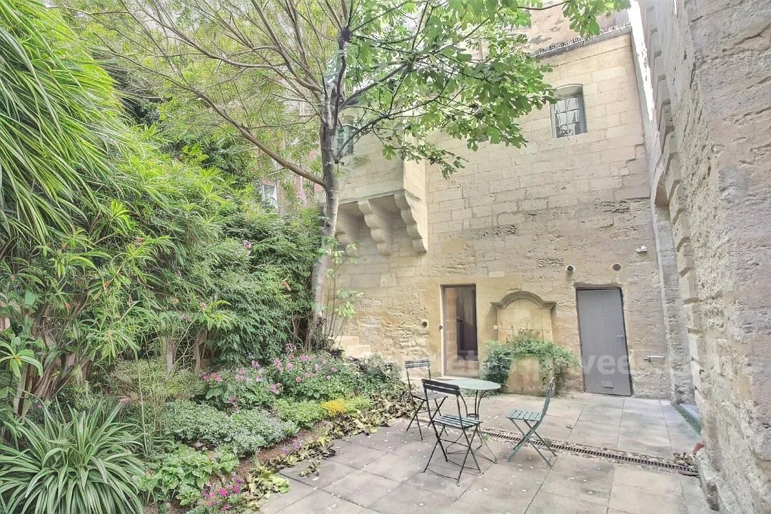 UZES Uzès : Appartement de Charme en Rez-de-Chaussée avec jardin 4