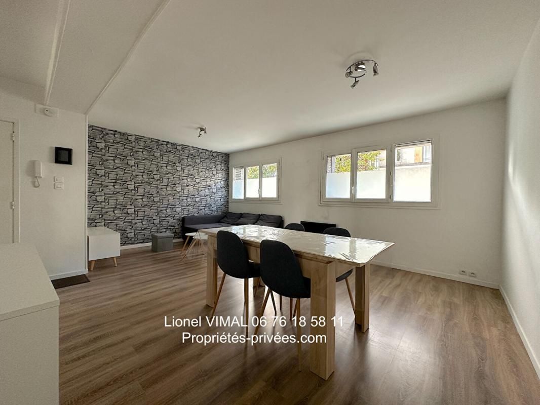 CLERMONT-FERRAND Appartement T2 bis 56 m2 meublé avec 2 caves et garage 1