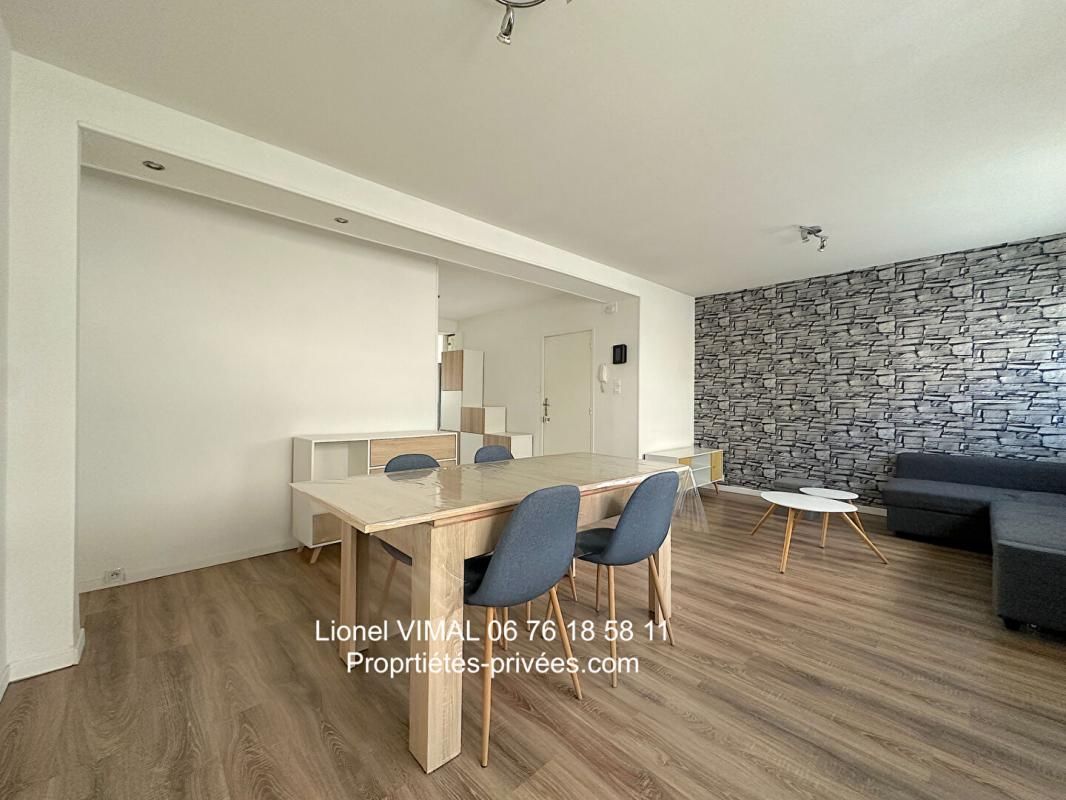 CLERMONT-FERRAND Appartement T2 bis 56 m2 meublé avec 2 caves et garage 2