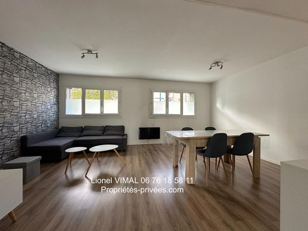 CLERMONT-FERRAND Appartement T2 bis 56 m2 meublé avec 2 caves et garage 3