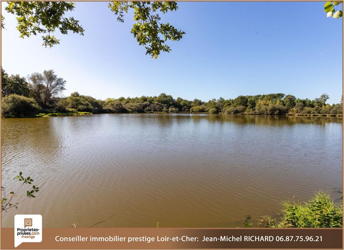 Terrain de loisirs Courmemin 16hectares