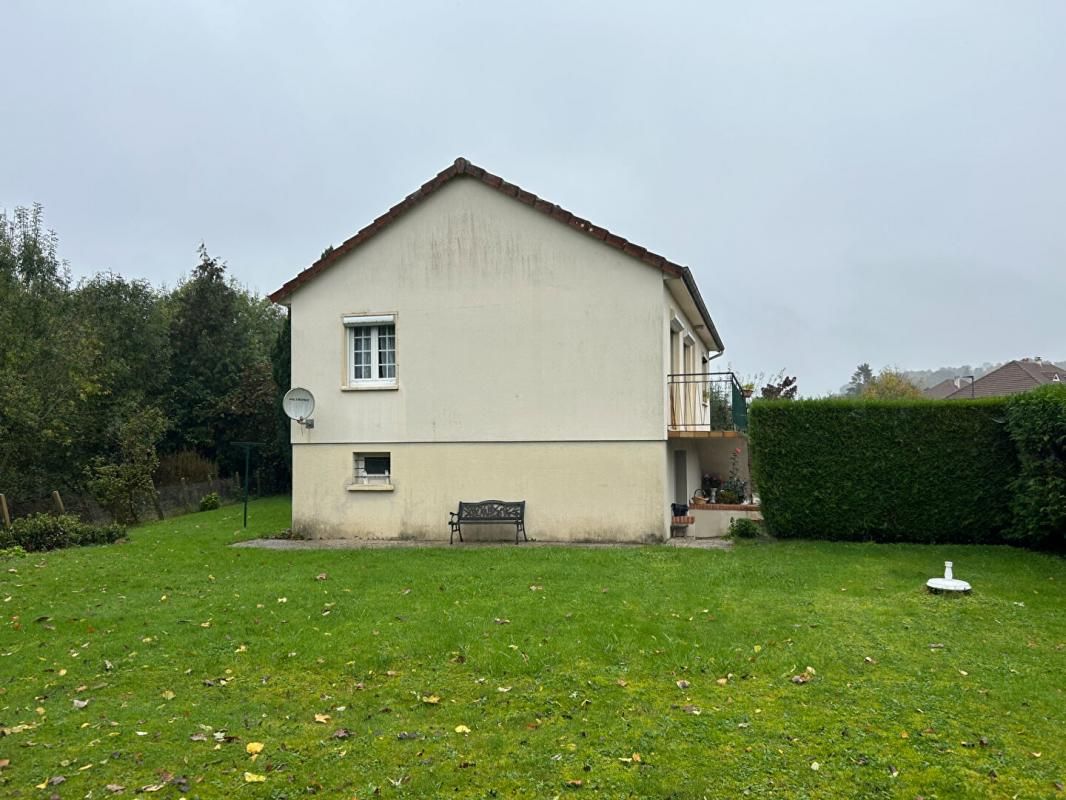 LISIEUX 14100 Maison  70 m²  avec sous-sol complet 215 300 Euros 2