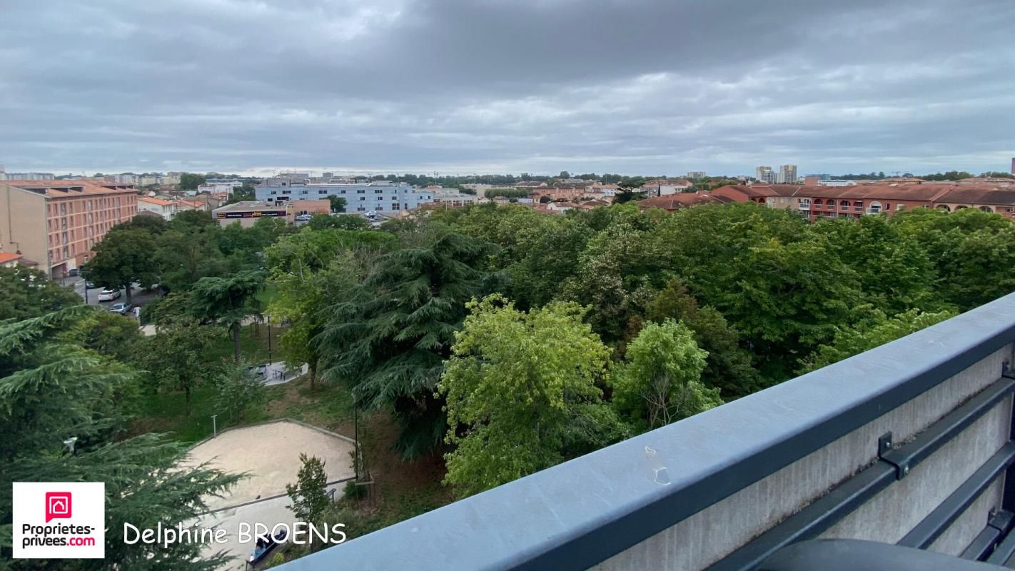 TOULOUSE Appartement T4 91 m2 avec terrasse, deux places de parking - 31100 Les ARÈNES 2