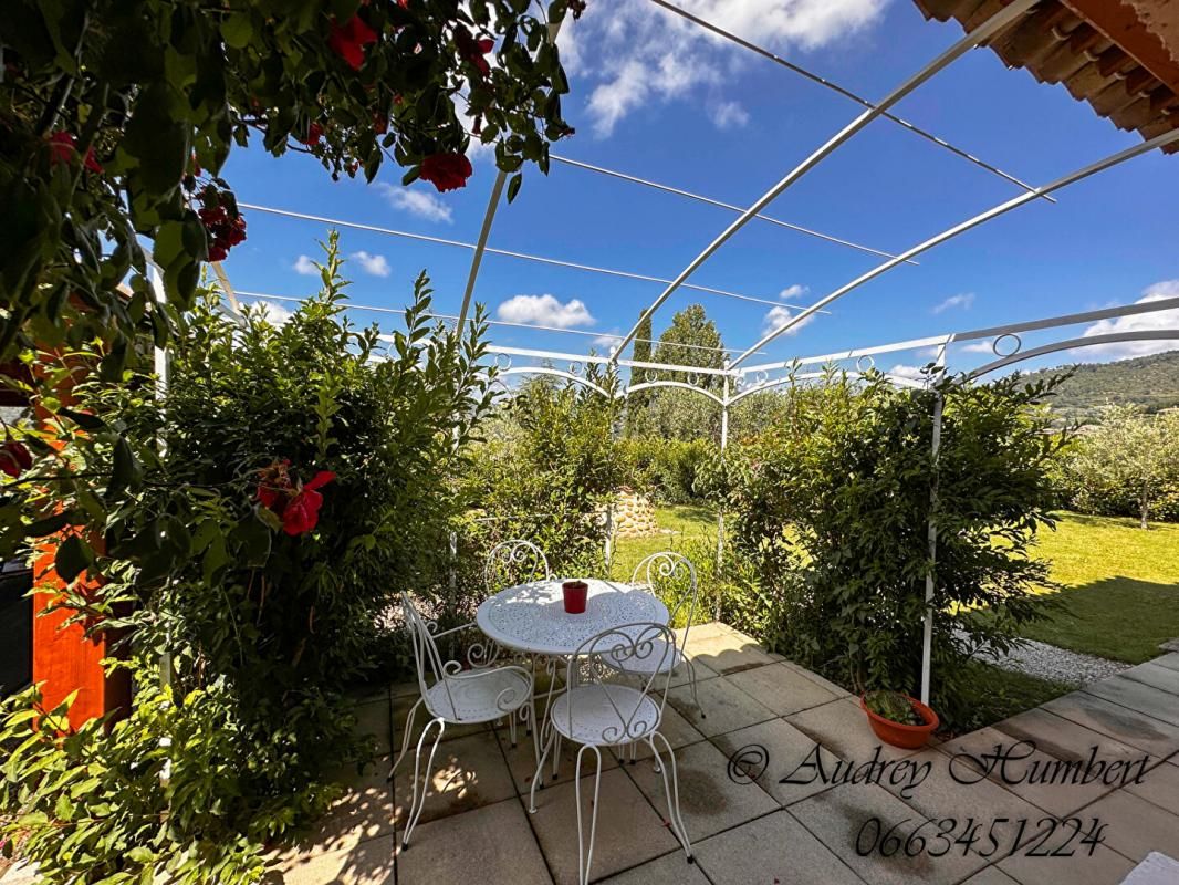 MANOSQUE EXCLUSIVITE, environnement prisé pour cette Villa T4  + STUDIO et véranda  avec vue sur 500 m² de jardin arboré 4