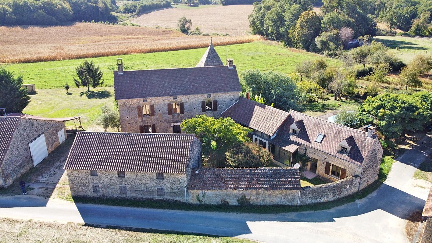 SAINT-GENIES Corps de ferme Saint Genies 289 m2 1