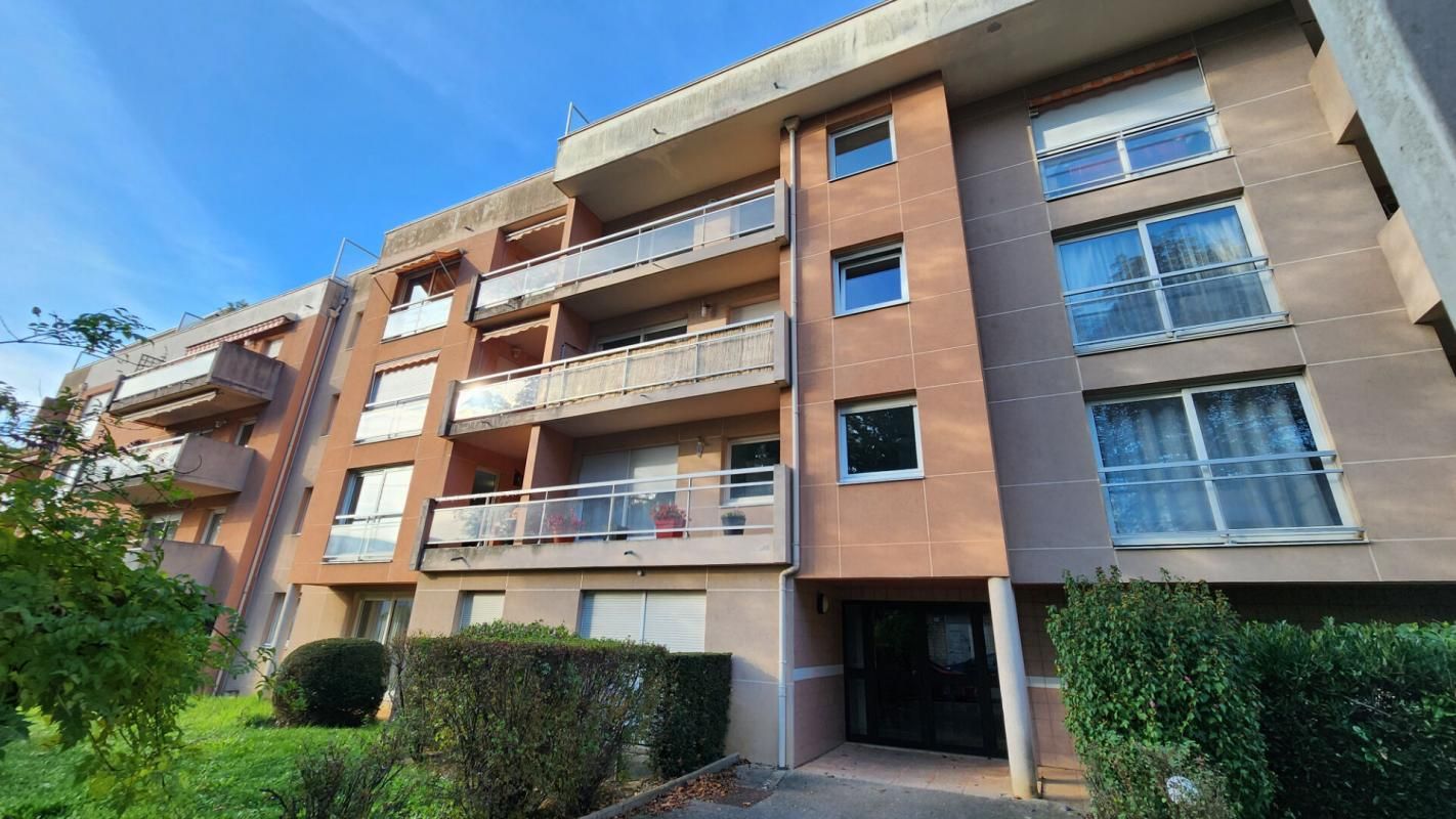 DIJON MONTMUZARD - Appartement T3