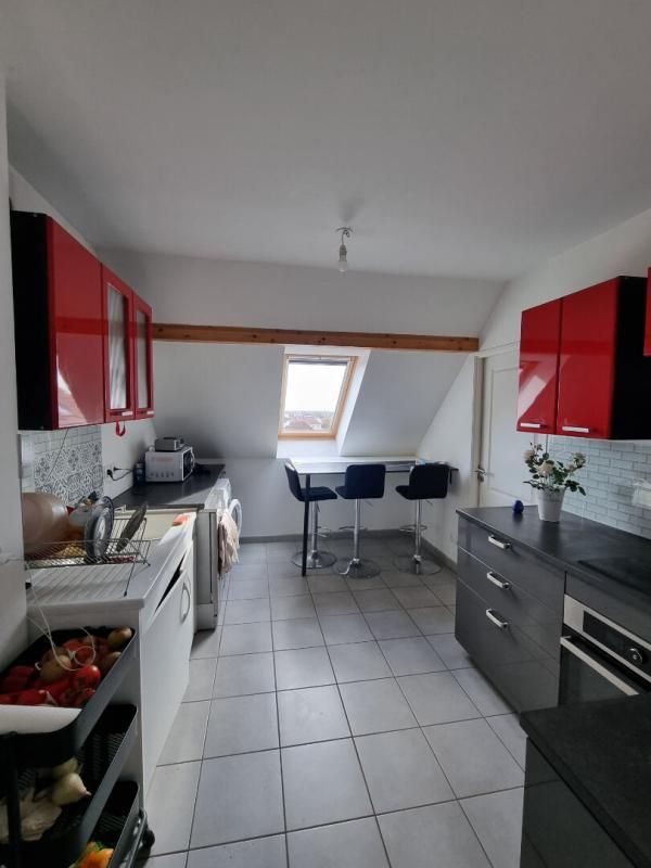 Appartement T3  73M2 + Garage + Place de parking privative( a voir absolument )