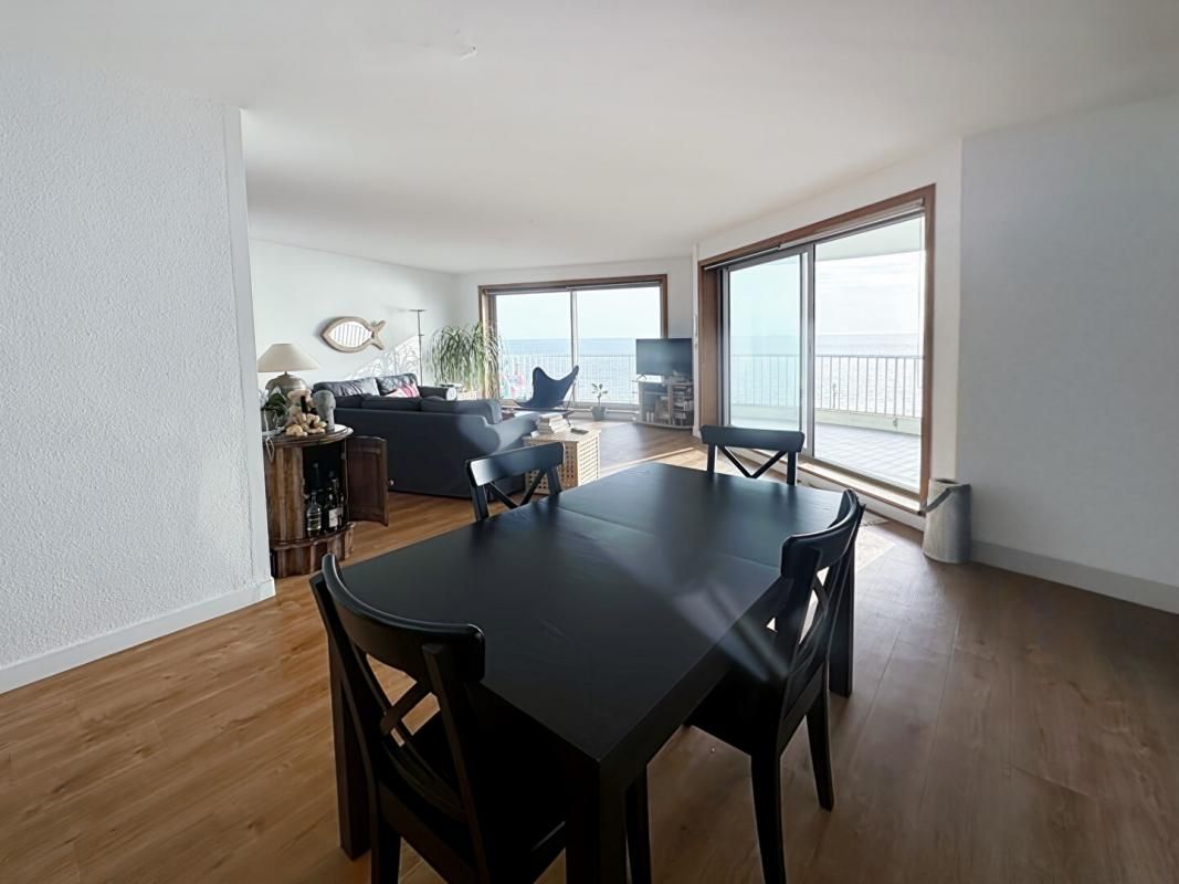 LA BAULE-ESCOUBLAC Vue imprenable sur la baie de La Baule, appartement 110 m2 4