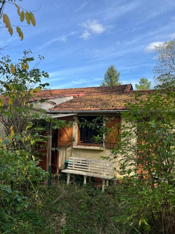 SAVIGNAC-LES-EGLISES Maison à rénover Savignac Les Eglises 71 m2 2