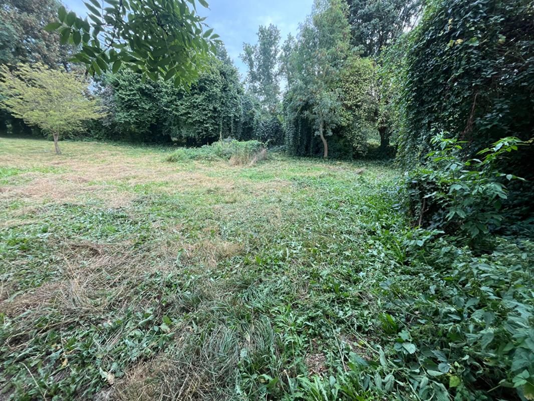 TERRAIN CONSTRUCTIBLE DE 1200m² à HARNES