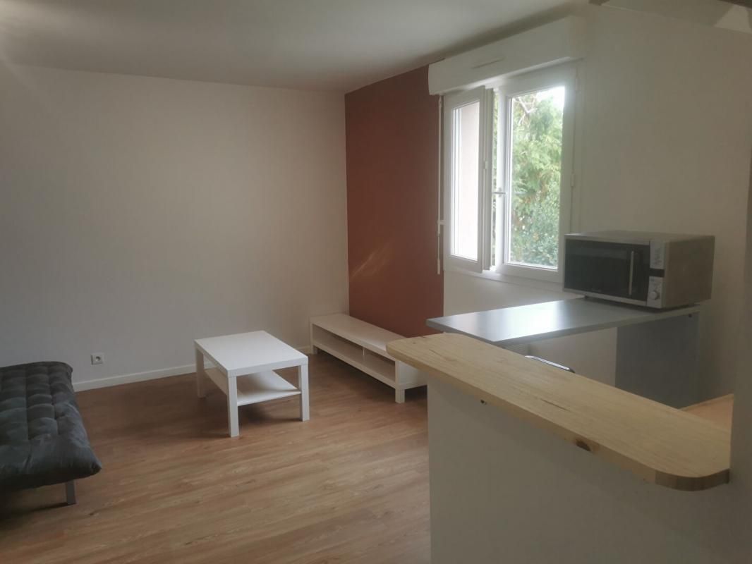 LA GOUESNIERE Appartement La Gouesniere 1 pièce(s) 29 m2 2