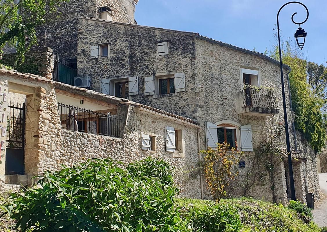 UZES Maison de village entre Uzes et Nimes 2