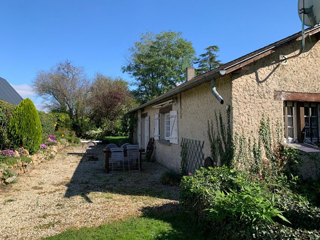 DAMVILLE Maison Mesnils Sur Iton 4 pièce(s) 136 m2 2