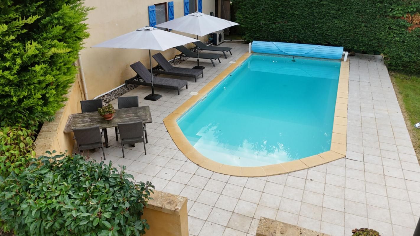 NABIRAT Maison (100m2) avec grange et piscine 4