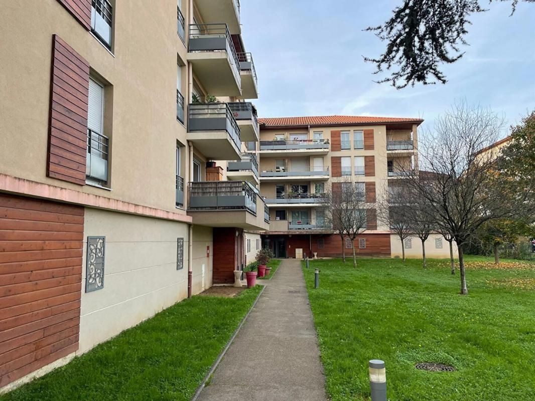 MONTLUEL Idéal premier achat ou investissement Appartement proche Gare et commodités 2