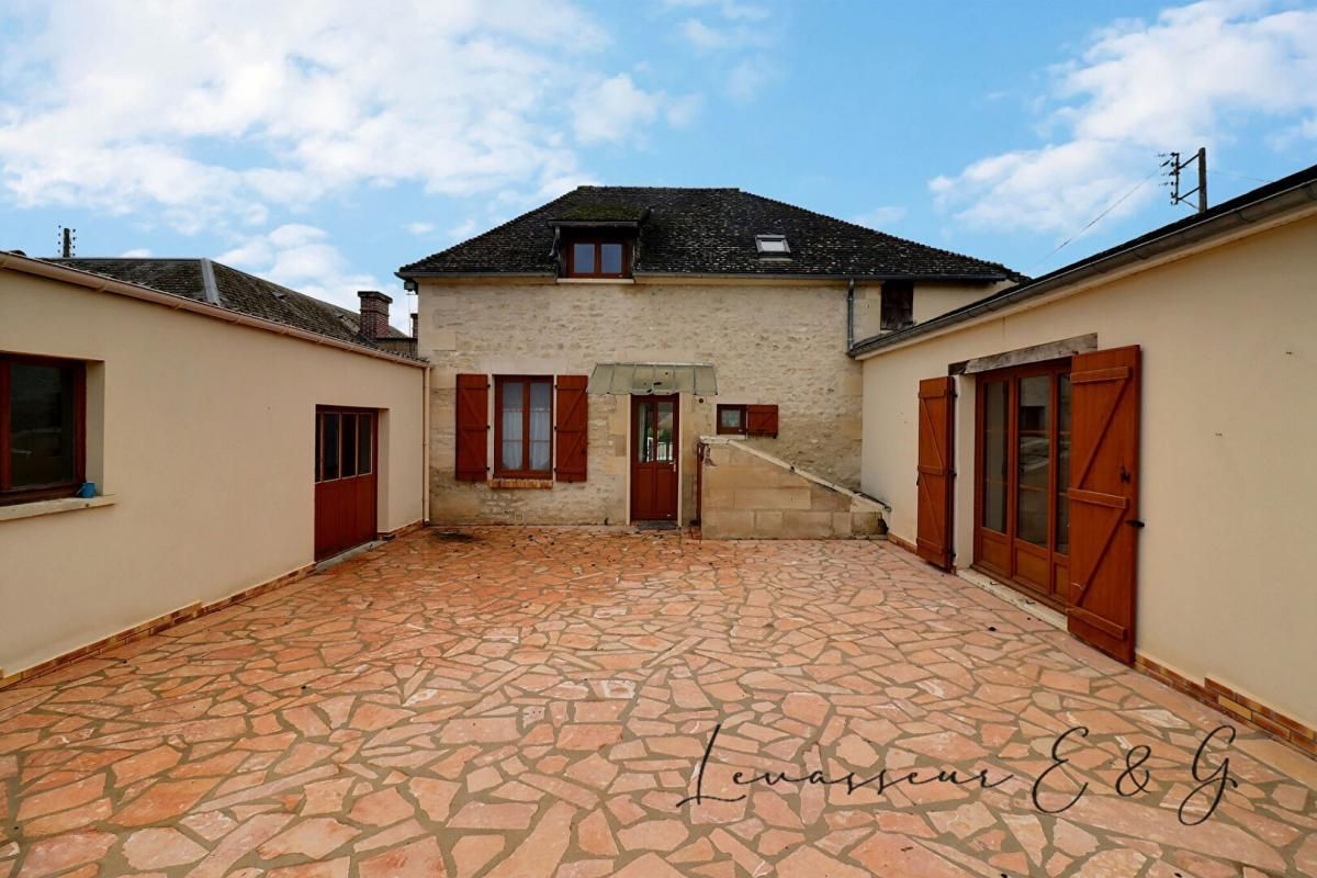 ANGY 60250 - Maison 3 chambres sur 1071m² garage 3 voitures