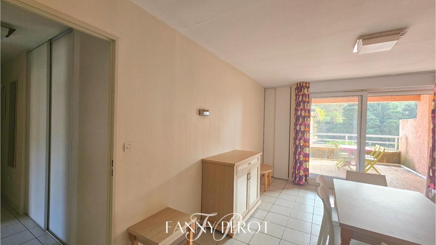 SAINT-CYPRIEN Appartement St-Cyprien 3 pièces 49 m2 avec terrasse et parking 4