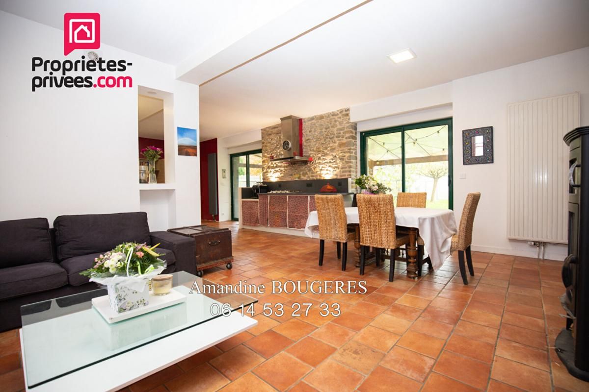 DOMALAIN DOMALAIN 35680- MAISON 6 CHAMBRES-TOUT FAIRE A PIED - 146 m²- JARDIN SANS VIS A VIS 3