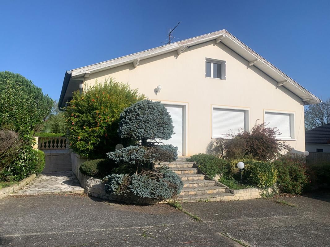 Maison Serres Morlaas 7 pièce(s) 164 m2