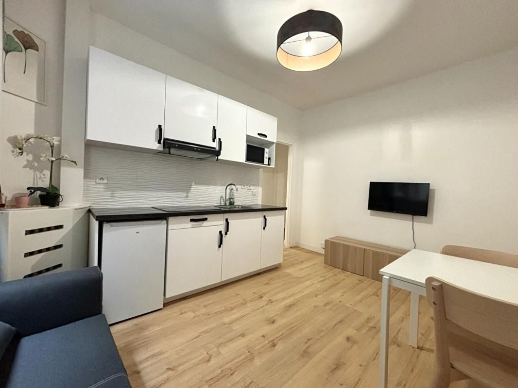 Appartement studio Paris proche Buttes-Chaumont