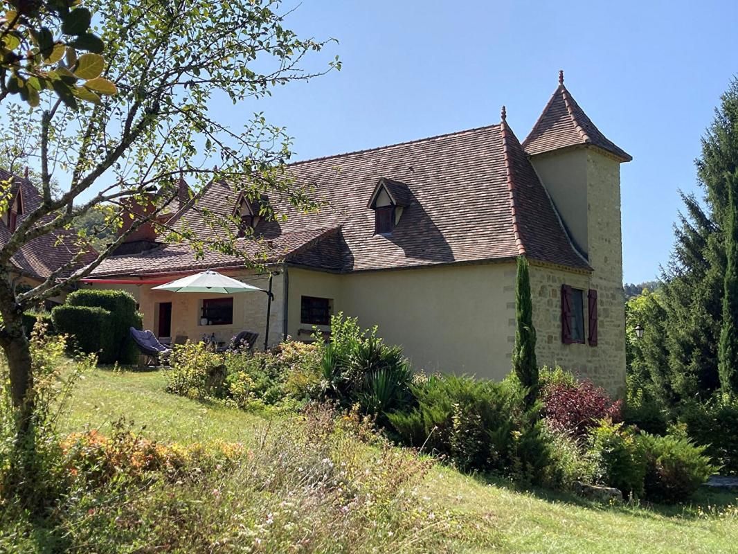 CATUS Maison ISMH avec piscine, ruisseau et dépendances 3