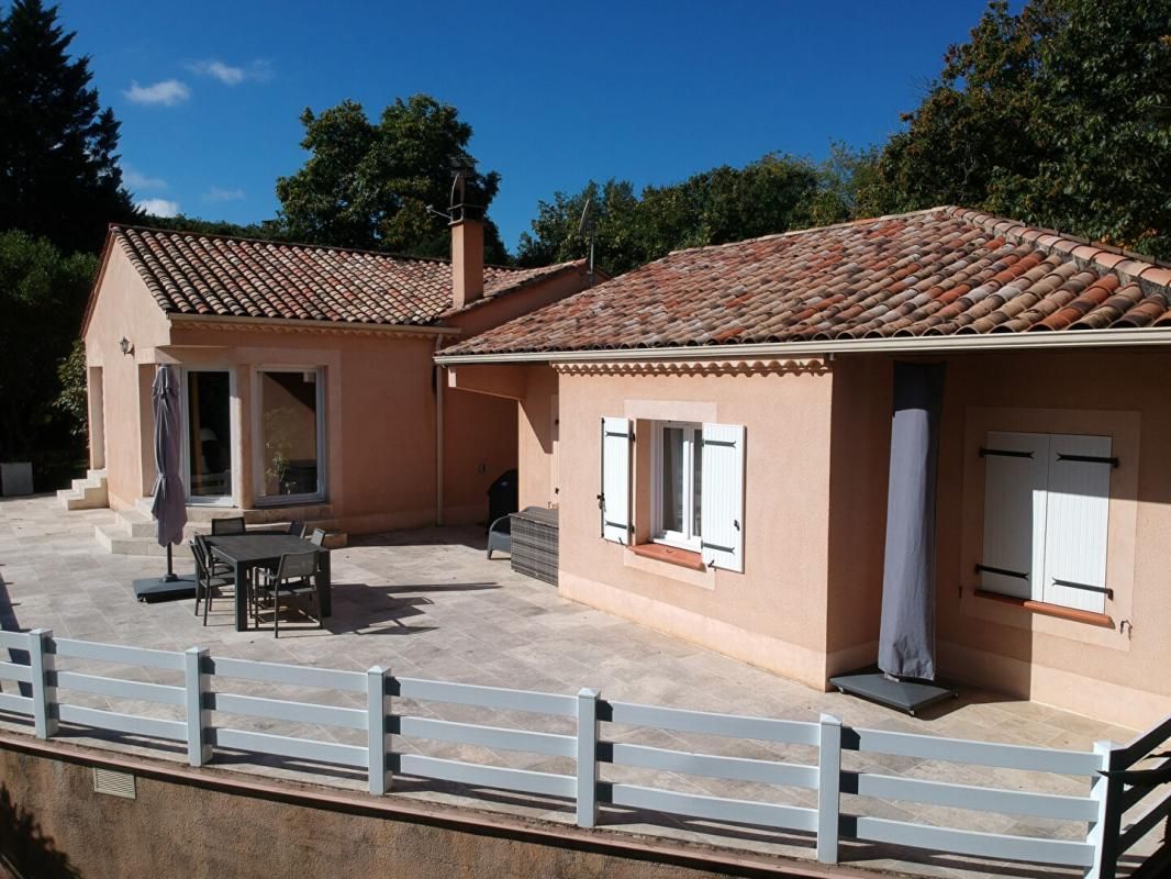 CAHORS Maison 4 chambres avec garage à Cahors avec piscine sur 5000m² clos 4